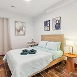 Stay At Luna On 800 Callowhill
