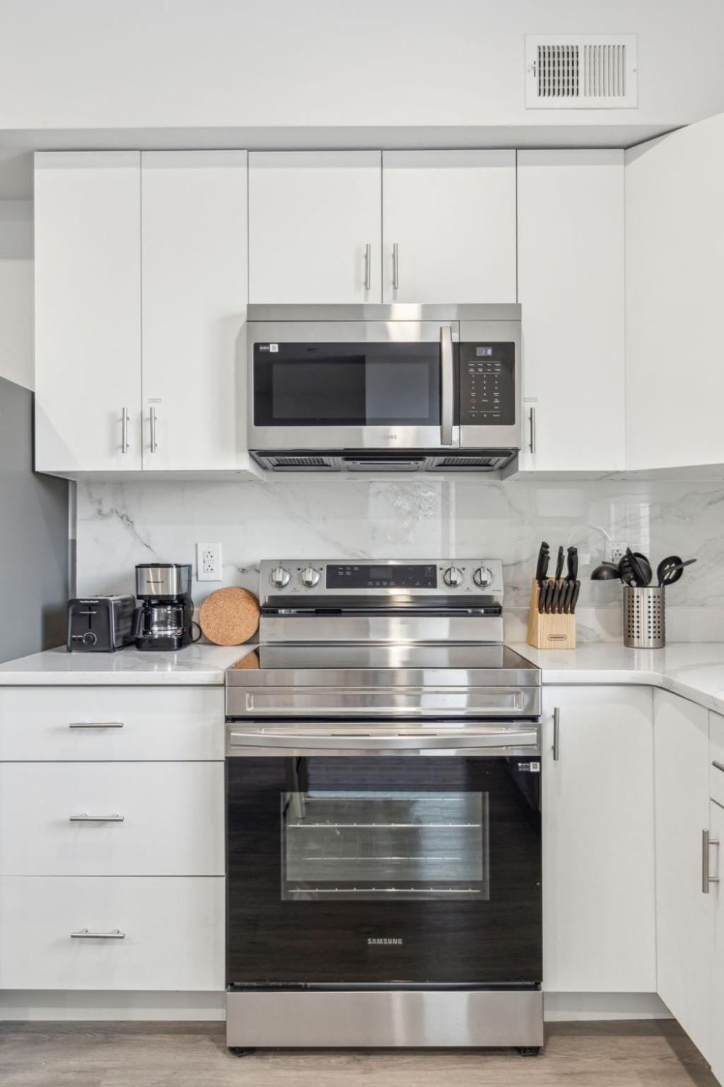 Apartment At Luna On 800 Callowhill Philadelphia